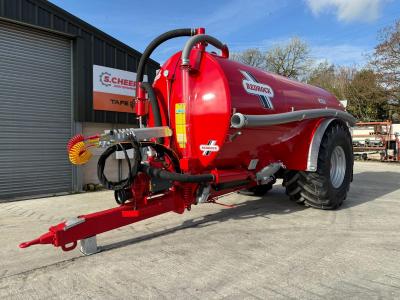 NEW REDROCK 3000 gallon slurry tanker