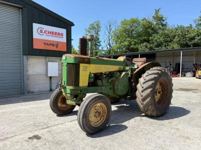 John Deere 730