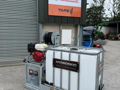 NEW HYDROSKID pressure washer/drain jetter