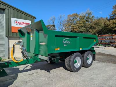 NEW Bailey CD10