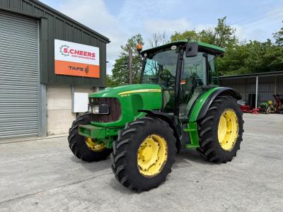 John Deere 5090M