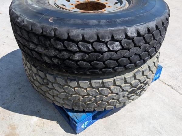 Industrial wheels and tyres 4.00/25