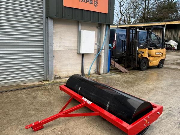 NEW Winton 6ft roller