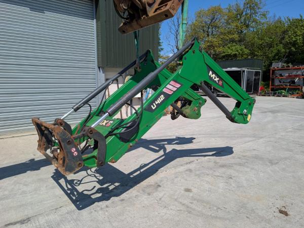 MX U412 loader With brackets spool black joystick etc