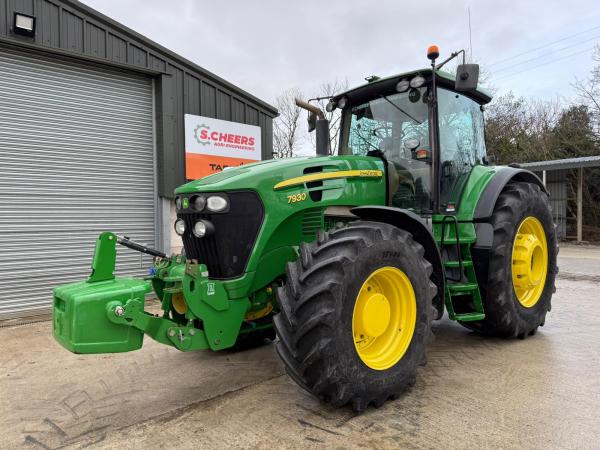 John Deere 7930